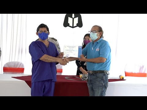 Privados de libertad de Tipitapa aprenden técnicas de enjuncado