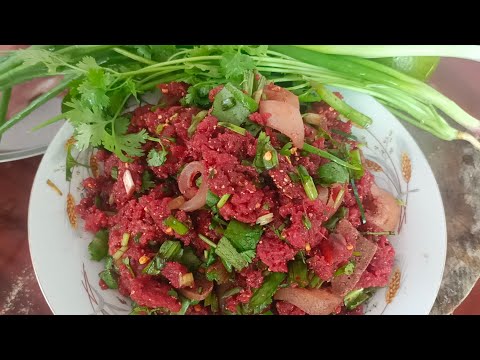 ลาบหมูสูตรโบราณที่กำลังจะหายไป