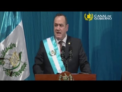Giammattei asume la presidencia de Guatemala confiado en cambiar el rumbo