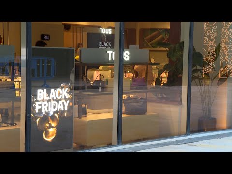 Consumidores incrementan sus compras y distribuidoras su trabajo en el 'Black Friday'