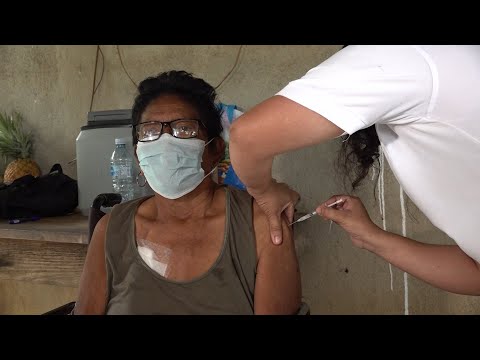 Aplican vacunas contra la Covid-19 a familias de Ticuantepe