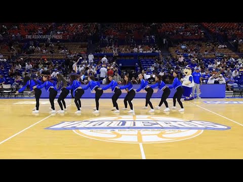 Reggaeton stars drive basketball boom in Puerto Rico