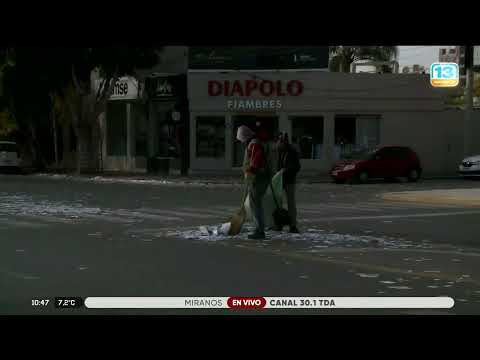 Así se limpia la Avenida Central, luego de los festejos en el búnker de Marcelo Orrego