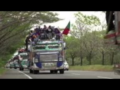 Indigenous caravan en route to Bogota to meet Duque