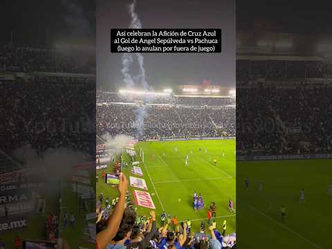 Así Celebra la Afición Cruz Azul al Hol de Angel Sepúlveda vs Pachuca #mexico #ligamx #cdmx #tudn