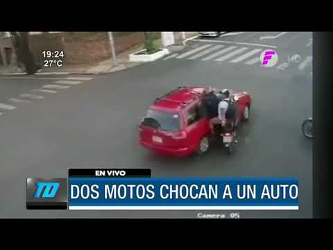 Dos motos chocan a un auto en Asunción