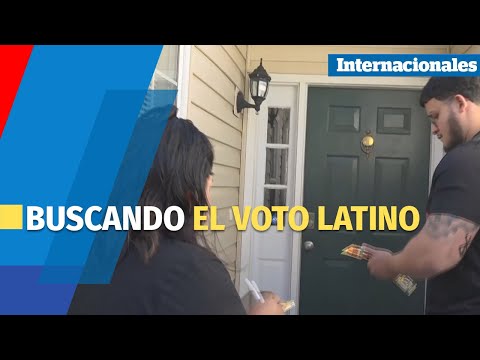 Buscando el voto latino  puerta a puerta