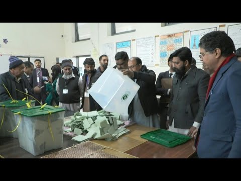 Élections au Pakistan : les bureaux de vote ferment et le dépouillement débute | AFP Images