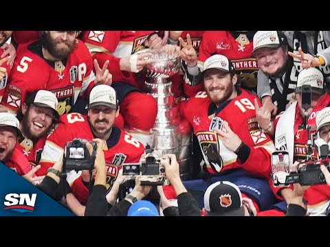 Panthers Throw Up Two Fingers In Team Photo As Back-To-Back Champs
