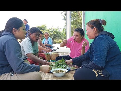 กินแกงหน่อไม้ชุมแชว!!พูดเรื่อ