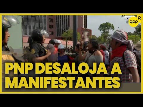 Lima: PNP pide que los manifestantes se retiren del Parque Universitario