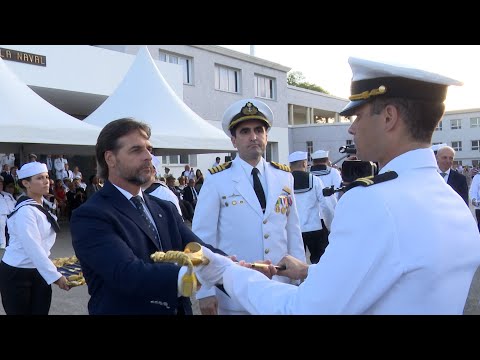 Presidente Lacalle Pou en ceremonia de fin de cursos 2022 de la Escuela Naval