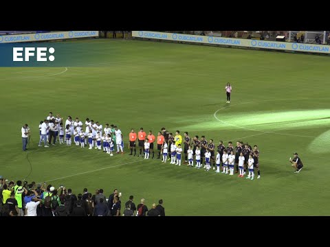 La selección de El Salvador empata a cero contra el Inter Miami de Messi