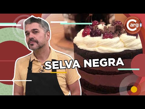 SELVA NEGRA SEMI DESNUDA