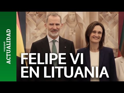 Felipe VI visita el Parlamento de Lituania