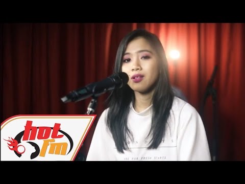 SANDRA - Ku Tak Mahu Cinta (LIVE) - Akustik Hot - #HotTV