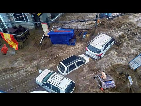 Just minutes ago in Spain! Superstorm Karlotta causes Flash flooding in Seville, spain! floods 2024