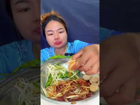 ส้มตำเผ็ดเผ็ดกับสตอไก่ยอ