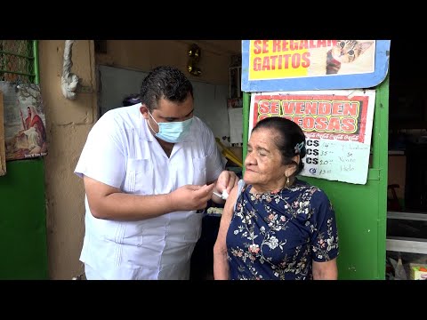 Minsa desarrolla vacunación voluntaria en el barrio Andrés Castro en Managua