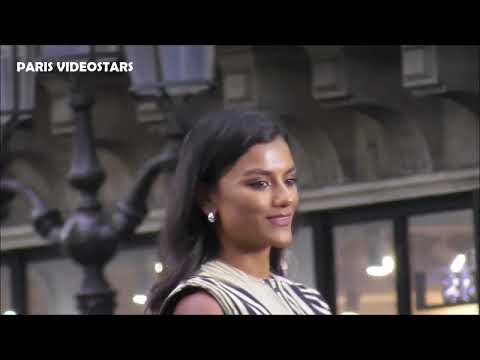 Simone Ashley ( Bridgerton) during the L'Oréal show @ Paris Fashion Week 23 september 2024