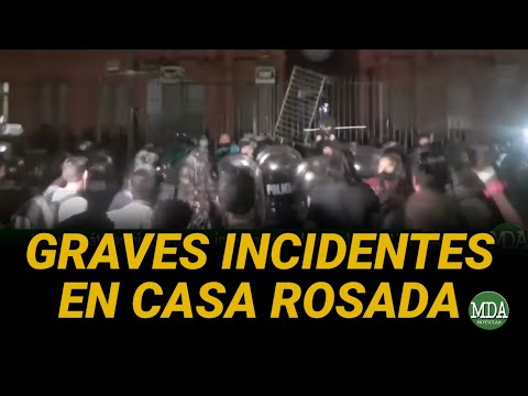 GRAVES INCIDENTES y REPRESIÓN frente a CASA ROSADA durante la MARCHA #17ATodosALasCalles
