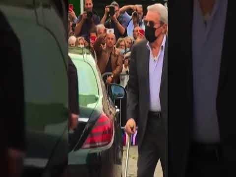 Alain Delon - son fils Anthony avoue la re?alite? ve?cu a? Douchy, avec sa soeur et son papa