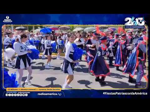 La banda de guerra de la escuela San Juan Bosco de San Pedro Sula