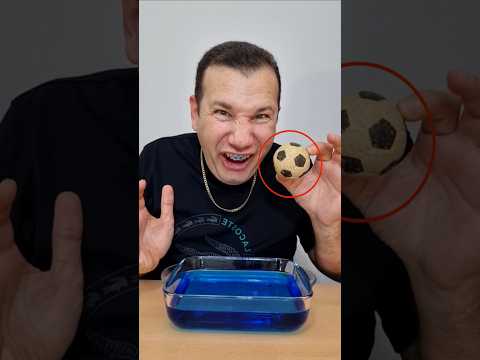 Topu Suya Sokup Hulk Resmi Çıkartmak