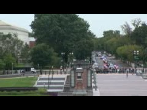 Ginsburg's casket arrives at Capitol to lie in state