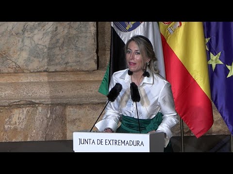 María Guardiola reivindica la unidad de territorios en el día de Extremadura