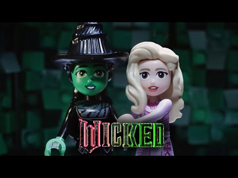 WICKED | Traíler Oficial Lego (Universal Pictures) - HD