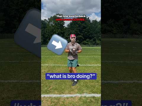 Weirdest quarterback <strong>EVER</strong>🏈😭