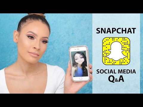 SNAPCHAT Q&A ANSWERING ALL YOUR SOCIAL MEDIA QUESTIONS | DESI PERKINS