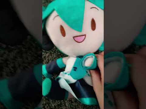 i WOULD do this with a alastor plush but i dont have one soo