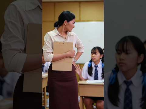 เพื่อนไม่ฟัง!ห้องเรียนกล่องกระดาษ #ละครเกลลี่