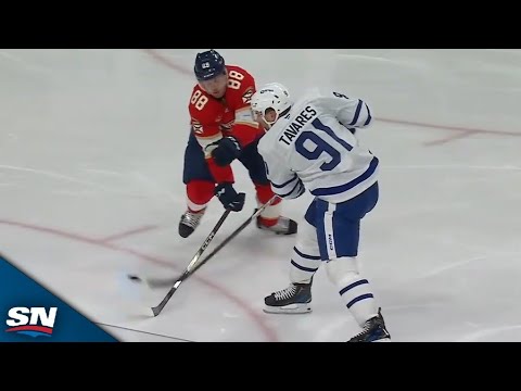 Maple Leafs John Tavares Rips Perfect Snipe Bar Down vs. Panthers
