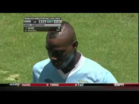 Balotelli failed trick shot -  Mancini takes him out