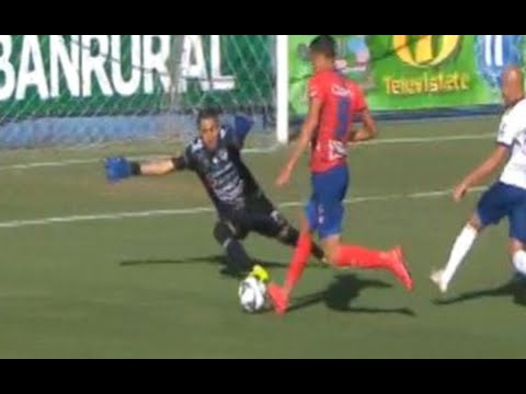 Gol de Municipal, anotación de José Carlos Martínez al minuto 51