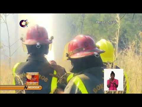 Enfrentan fuerzas especializadas incendio de gran magnitud en Pinares de Mayarí, Holguín