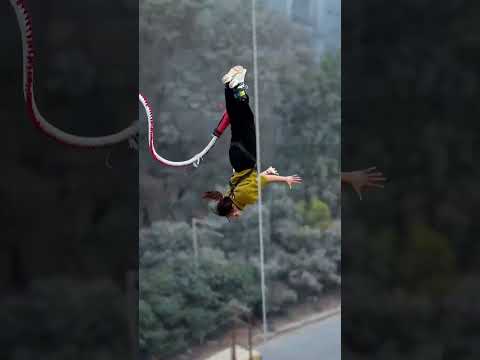 Himalaya bungee jumping #trendingshorts #youtubeshort #viralshort😱😱😱😱