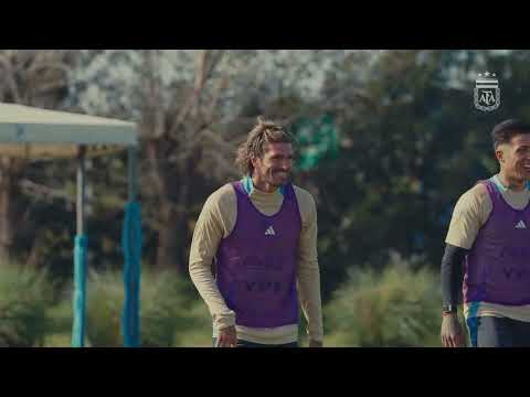 #SelecciónMayor Entrenamiento matutino en Ezeiza con presencia de Lionel Messi.