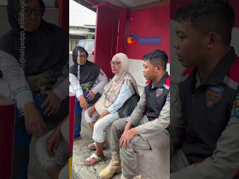 Emak-emak Pengemis Galak Akhirnya Diamankan Pol PP Kota Bogor #emakemak #pengemis #shrots