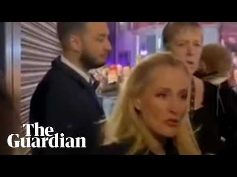 Gillian Anderson confronts ‘distracting’ front-row superfans