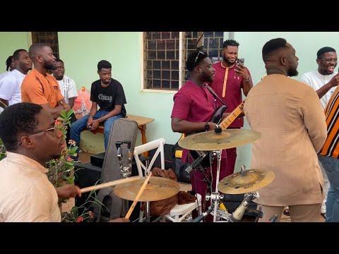 Hottest Praises Ever || Osei Poku on Bass‼️🔥
