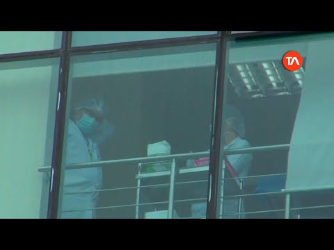 Un sicario asesino a un paciente e hirió a un policía al interior del Hospital Guayaquil