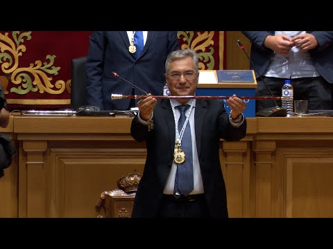Luis Menor (PP) asume la Presidencia de la Diputación de Ourense tras 33 años de 'baltarismo'