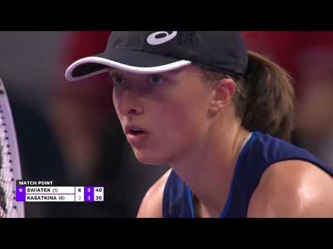 HIGHLIGHTS: Iga Swiatek vs. Daria Kasatkina; 2022 WTA Finals Round Robin