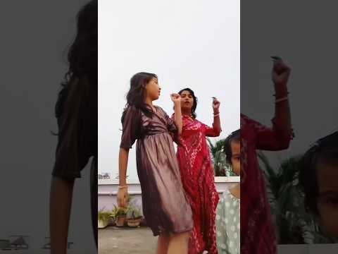 kashish | uski ankho me faila kajal#motherdaughterdance #yt#ytshorts#youtubeshorts #trending