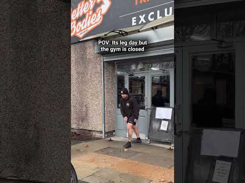 Why is it always open on chest day?🫢