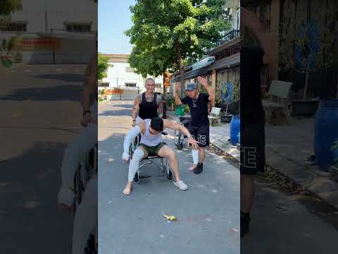 Theo thói quen thôi mà... [Nam Phương] #namphuong #shorts #funny #comedy #action